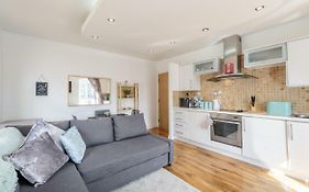 Luxury Central Newcastle Apartment 23